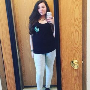 Meet your Posher, Tara